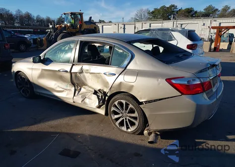 2015 Honda Accord Sport from USA, damaged, VIN 1HGCR2F55FA086301